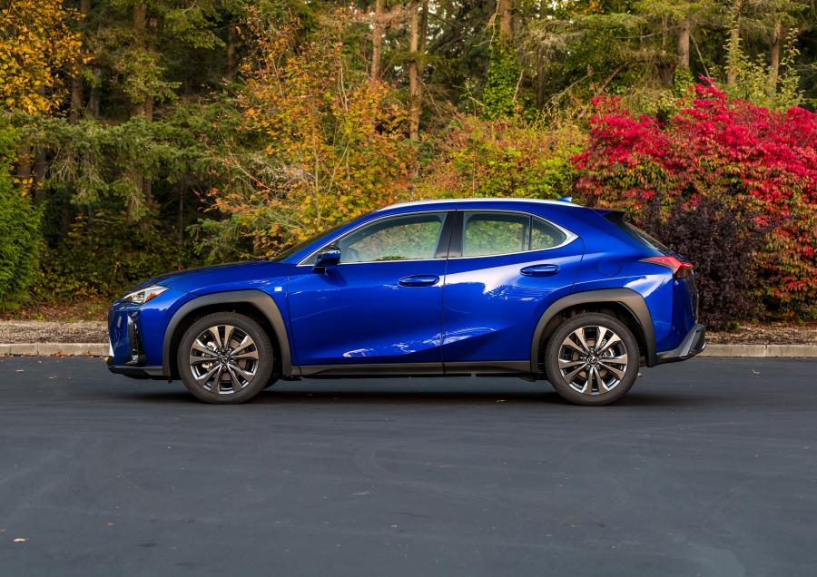  Lexus UX200 F-Sport 2018 года  (NA) (фото 40 из 40)